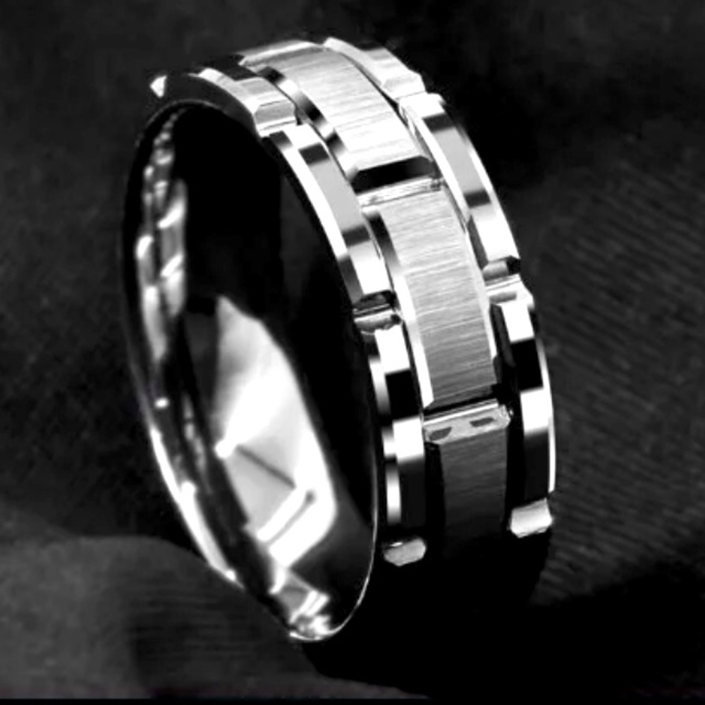8mm Tungsten Carbide Men's Ring!!